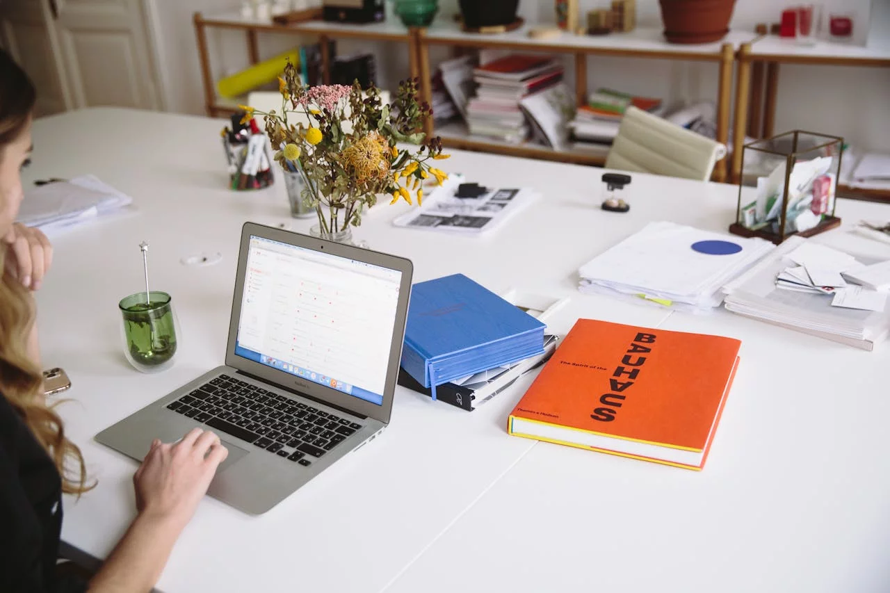 Continuous Learning for Programmers: Staying Relevant in Tech Evolution